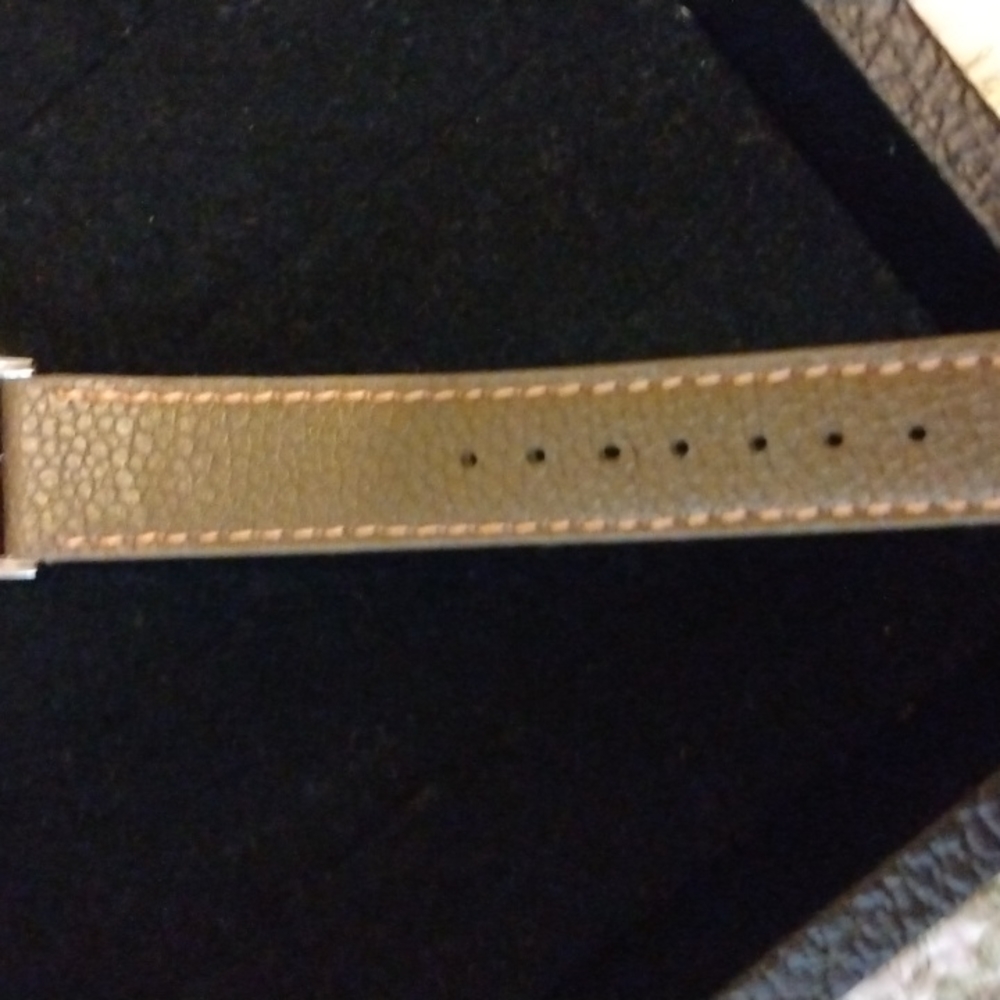 Premier Designs Watch. - Picture 4 of 8